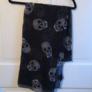 Black H&M skull scarf
